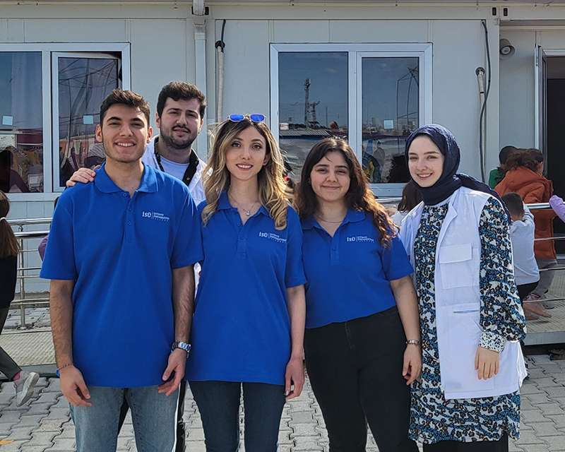 İstinye Üniversitesi öğrencileri Hatay’daki çocuklarla ‘diş sağlığı’ etkinliklerinde buluştu