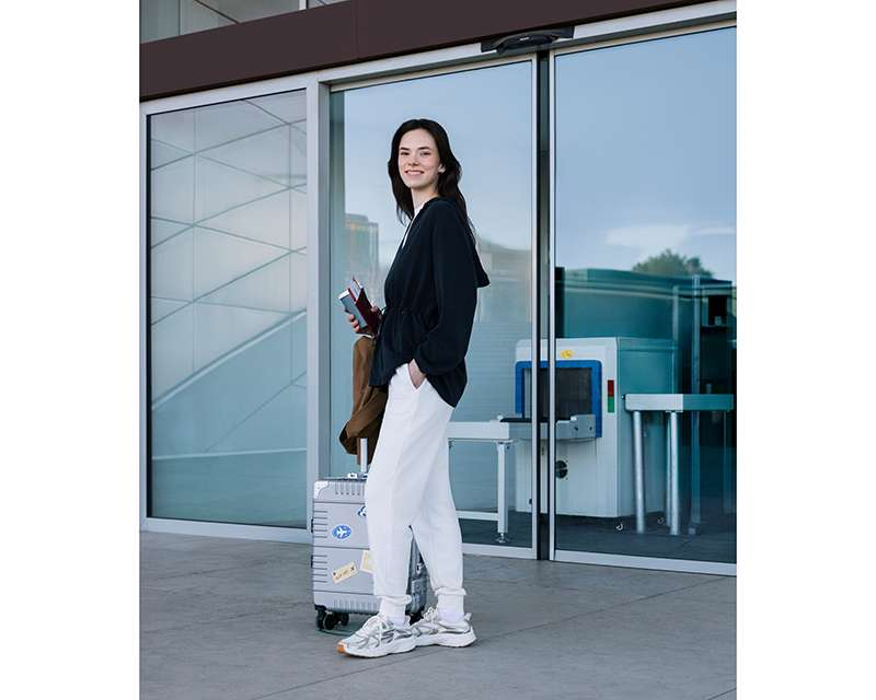 Skechers Hands Free Slip-ins ile Günün Ritmine Zahmetsiz Adım