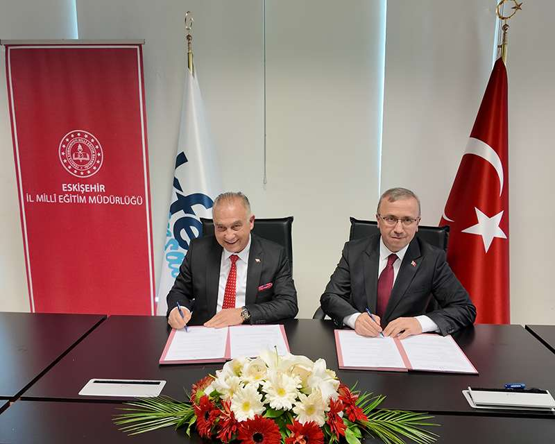 Akfen’den Eğitime Güçlü Katkı: 1000 Bilgisayar Okullara