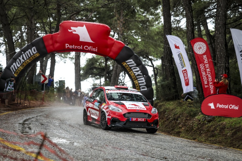Sezonun İlk Yarışında Başarı: Kerem Kazaz’dan Güçlü Podyum Sonucu