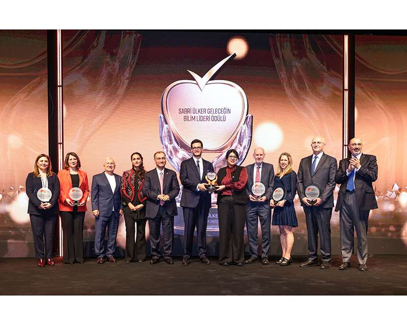 Sağlık ve Sürdürülebilirlik İçin Yeni Yaklaşım: San Martin’e Geleceğin Bilim Lideri Ödülü