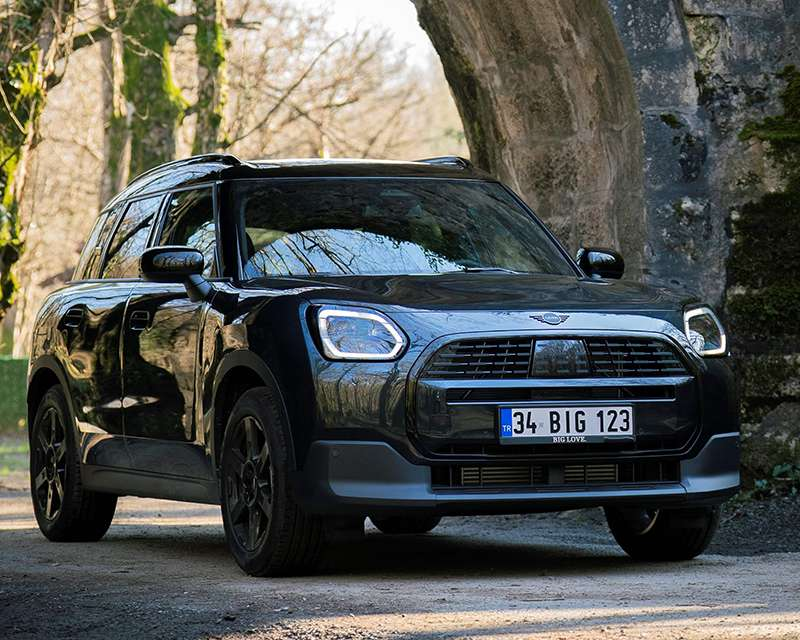 MINI Tutkunlarına Yeni Seçenekler: Countryman Serisi İki Özel Versiyonla Büyüdü