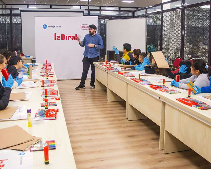 Yangın Sonrası Anlamlı Adım: “İz Bırak” Projesi İzmir’de Hayata Geçiyor