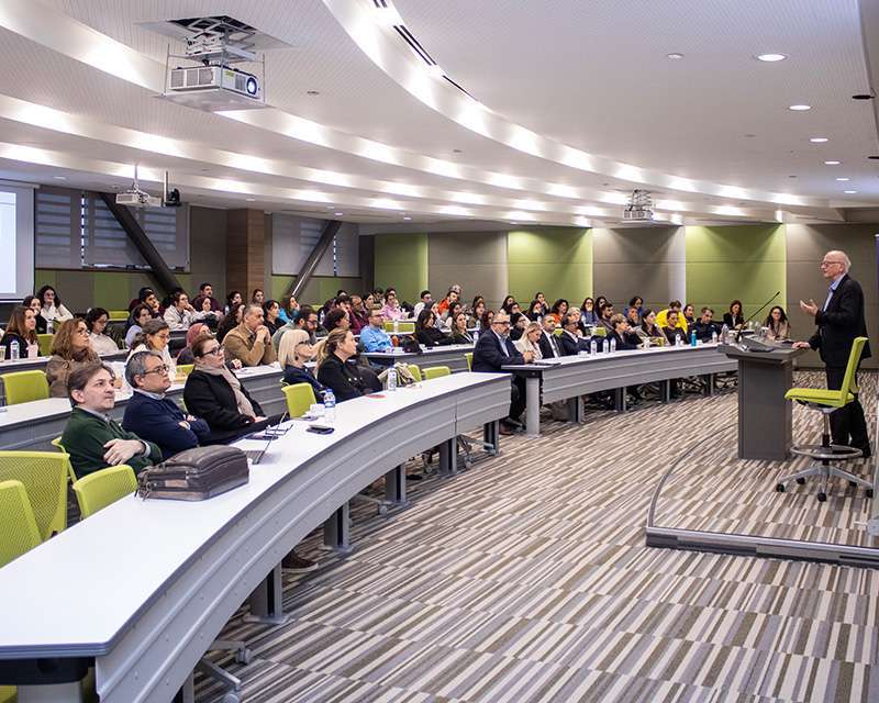 Alain Fischer: “Gen Tedavisi Uyguladığımız Bebek Bugün 27 Yaşında”