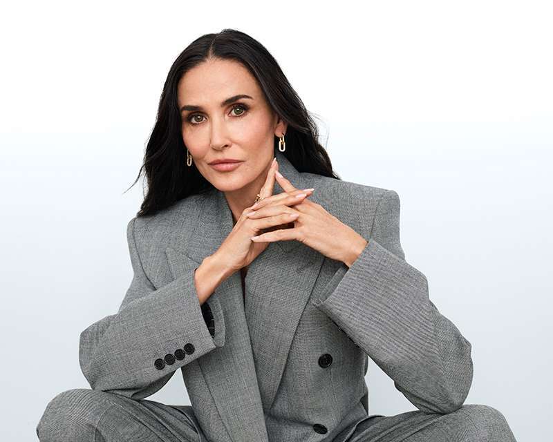 Direncin ve Zarafetin Temsilcisi: Demi Moore Lancôme ile Sahneye Çıkıyor
