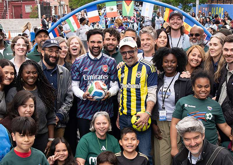 Hamdi Ulukaya’nın Chobani’sinden Çocuklar İçin Futbol ve Dayanışma Projesi