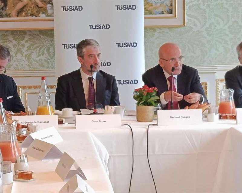 Hazine ve Maliye Bakanı Mehmet Şimşek, TÜSİAD’ın Paris Toplantısına Katıldı