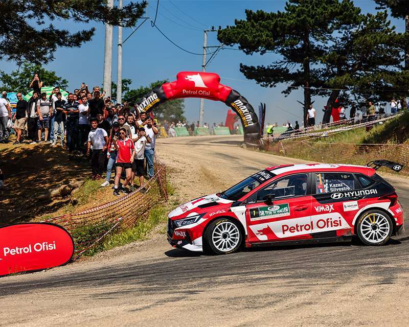 Team Petrol Ofisi Pilotu Kerem Kazaz Şampiyona Liderliğini Güçlendirdi