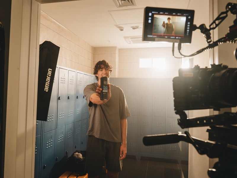 Cedi Osman, Dove Men +Care’in “Her Bakımdan Fazlası” kampanyasının yüzü oldu