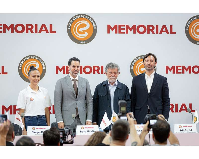 Eczacıbaşı Spor Kulübü'nün yeni sezon sağlık partneri Memorial oldu