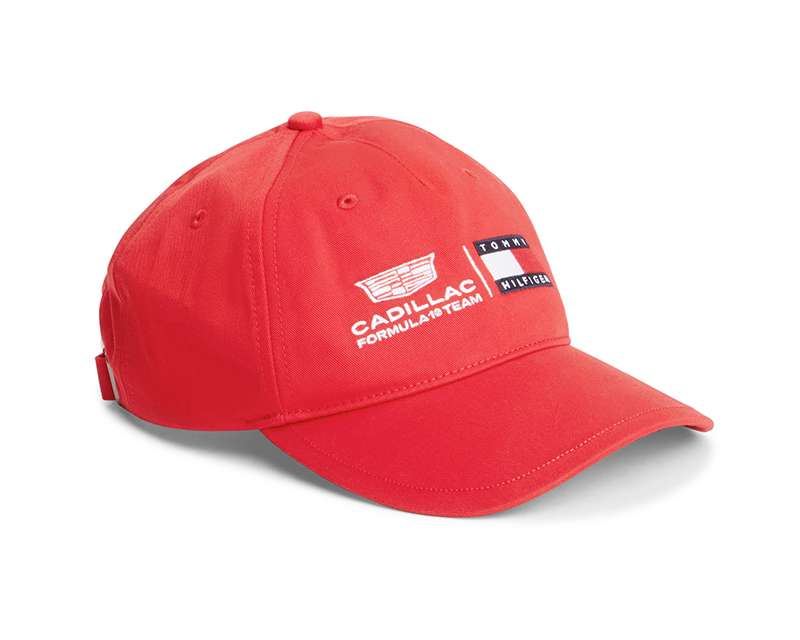 Tommy Hilfiger ve Cadillac Formula 1® Team, yarış ruhunu modern Amerikan stiliyle buluşturuyor