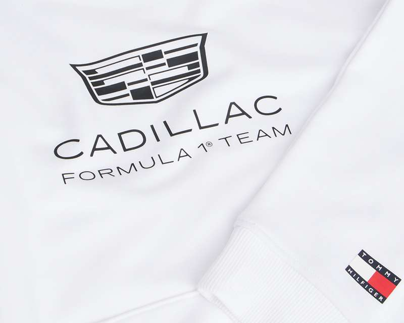 Tommy Hilfiger ve Cadillac Formula 1® Team'den sonbahara özel yeni taraftar koleksiyonu