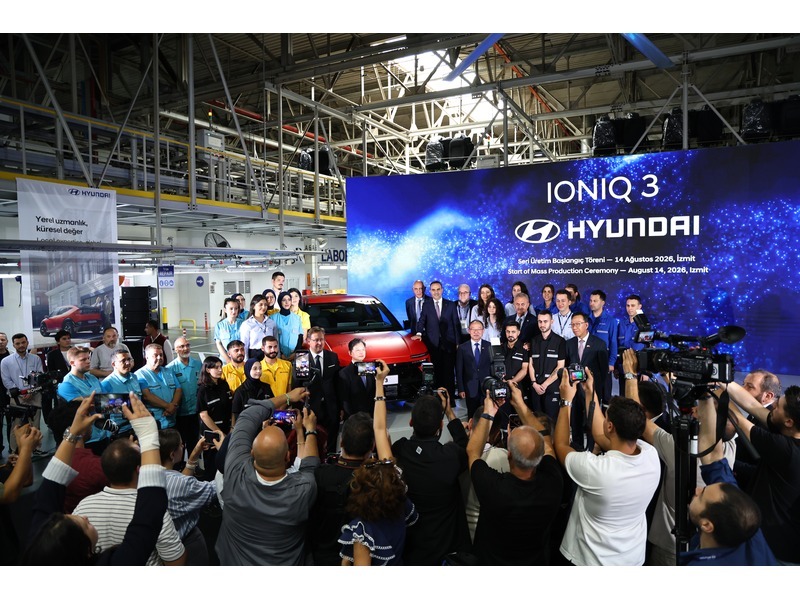 Hyundai IONIQ 3 İzmit'te üretim bandından inmeye başladı
