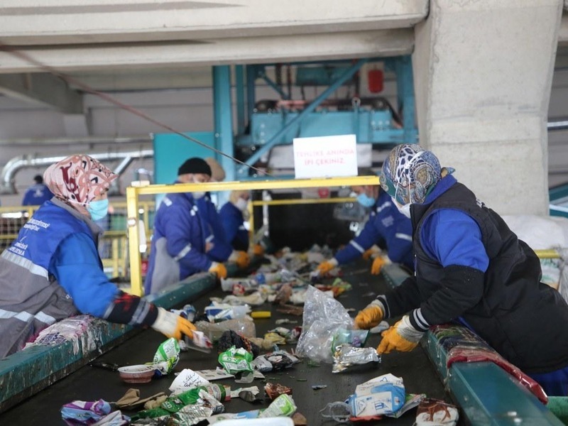 ÇEVKO Vakfı araştırması, ambalaj atıklarının ayrı toplanmasında iyi belediye uygulamalarını ortaya koydu
