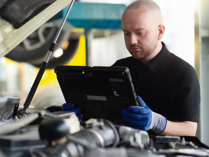 TOUGHBOOK 34 gelişmiş pil teknolojisiyle mobil kullanımda esnekliği artırıyor