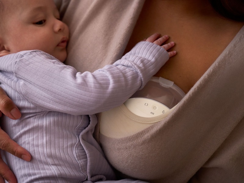 Philips Avent’ten annelere emzirme sürecinde hareket özgürlüğü sunan yeni ürün